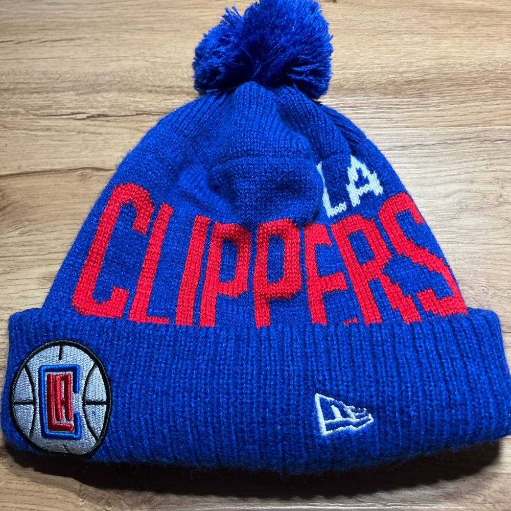 Title:
 LA Clippers Hardwood Classics Beanie Pom Fleece Lined Royal Blue